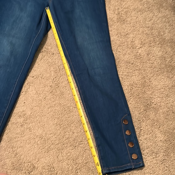 NWOT Seven 7 Mid Rise Ankle Blue Jeans Size 10 - Picture 2 of 12